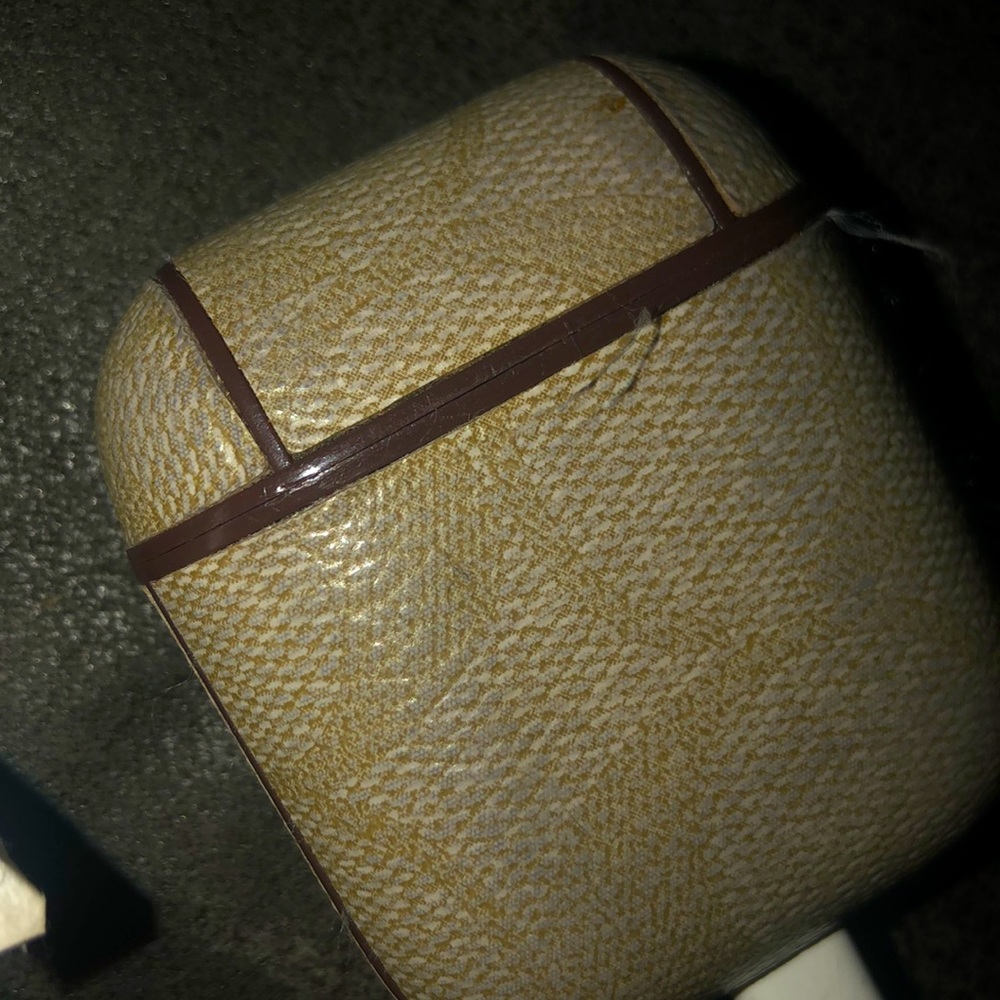 AirPods with coach AirPod case
